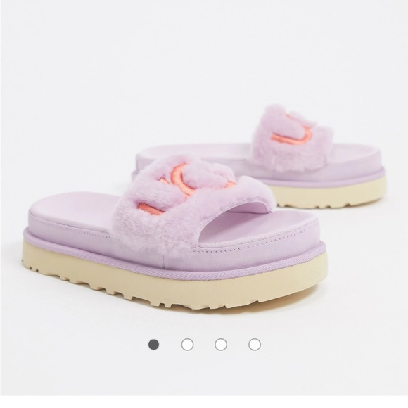 SOLD ON CROSSPOST UGG Laton Fluffy Flatform logo slides - Picture 2 of 14